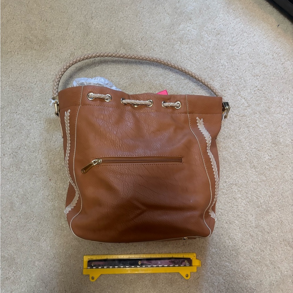 NWT faux leather tote (large!!) - Picture 4 of 4